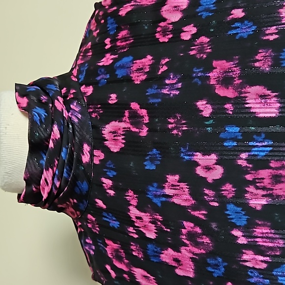 Vince Camuto High Neck Sleeveless Top Blouse Xsmall - Picture 3 of 11